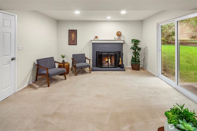 9010 172nd Avenue NE, Redmond, WA 98052