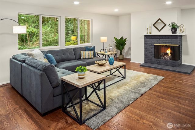 9010 172nd Avenue NE, Redmond, WA 98052