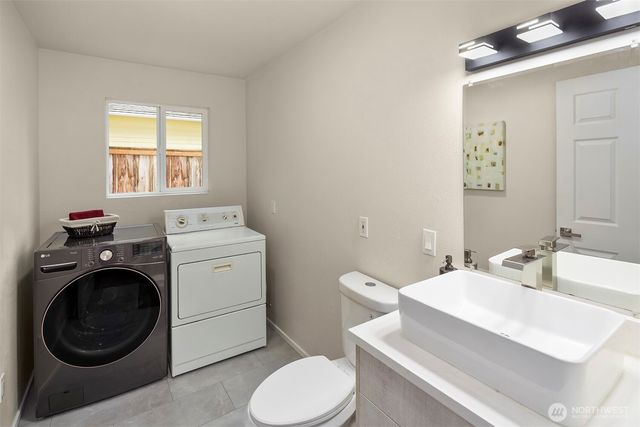 9010 172nd Avenue NE, Redmond, WA 98052