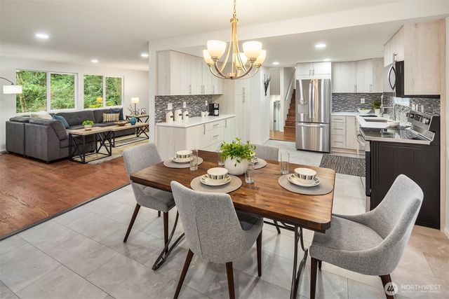 9010 172nd Avenue NE, Redmond, WA 98052