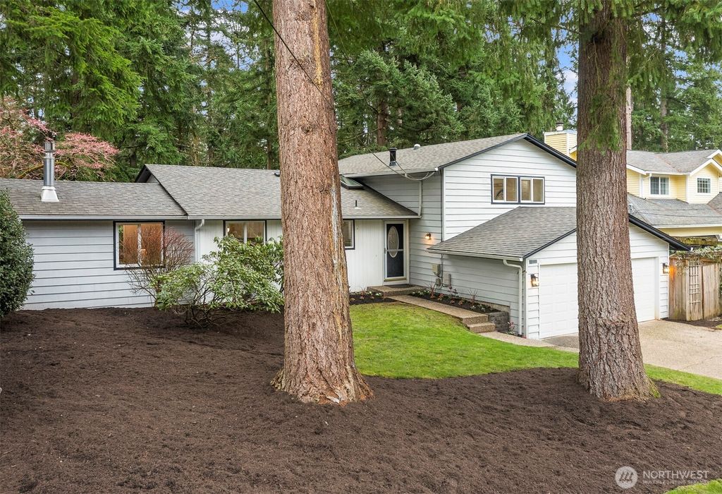 9010 172nd Avenue NE, Redmond, WA 98052