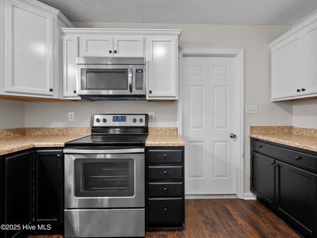 219 Zachary Lane, Hubert, NC 28539