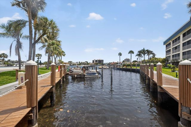 3411 Spanish Trail 418, Delray Beach, FL 33483