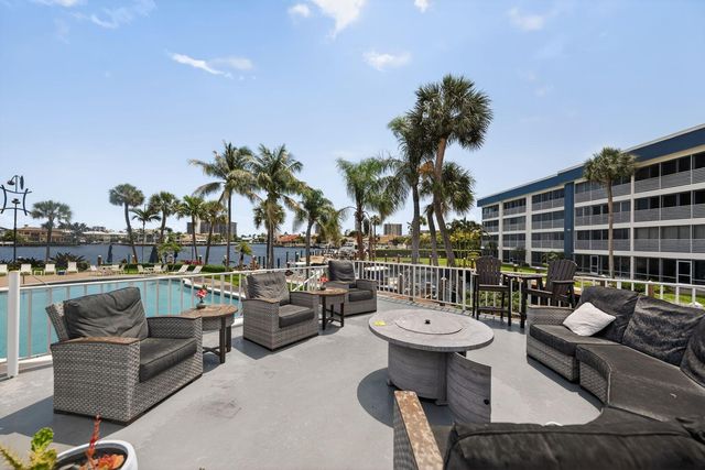 3411 Spanish Trail 418, Delray Beach, FL 33483