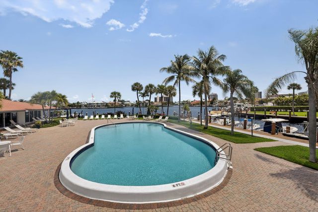 3411 Spanish Trail 418, Delray Beach, FL 33483