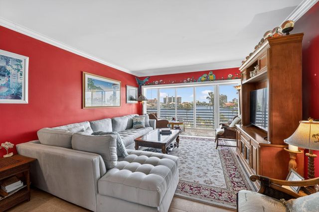 3411 Spanish Trail 418, Delray Beach, FL 33483