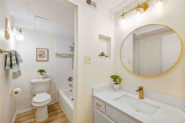 2310 Balsam Drive B106, Arlington, TX 76006