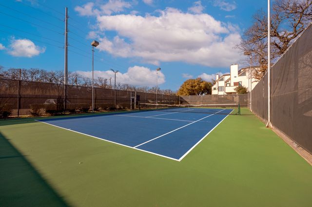2310 Balsam Drive B106, Arlington, TX 76006
