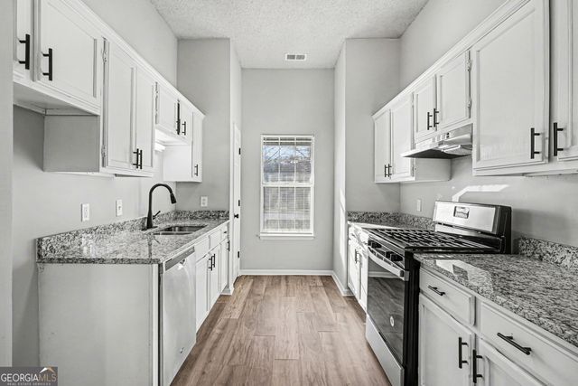 79 Water View Drive, Stockbridge, GA 30281