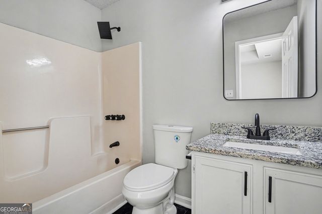 79 Water View Drive, Stockbridge, GA 30281