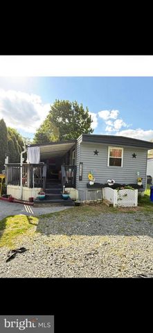 1113 HOLLYWOOD DR, Reading, PA 19606