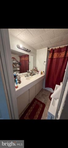 1113 HOLLYWOOD DR, Reading, PA 19606