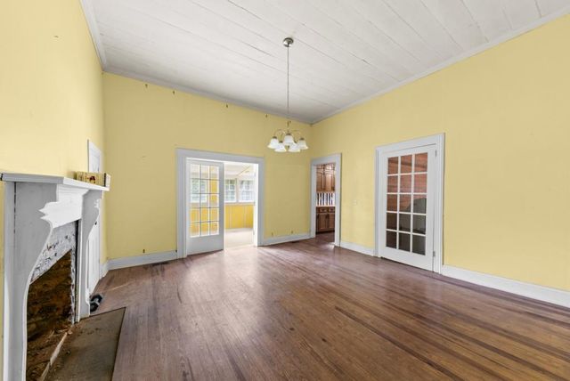 1047 Dixie Road, Covington, GA 30014