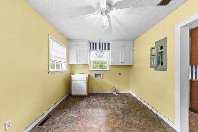 1047 Dixie Road, Covington, GA 30014