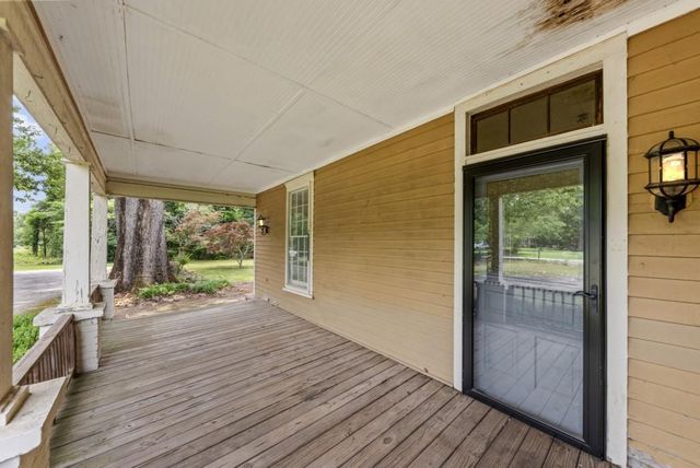 1047 Dixie Road, Covington, GA 30014