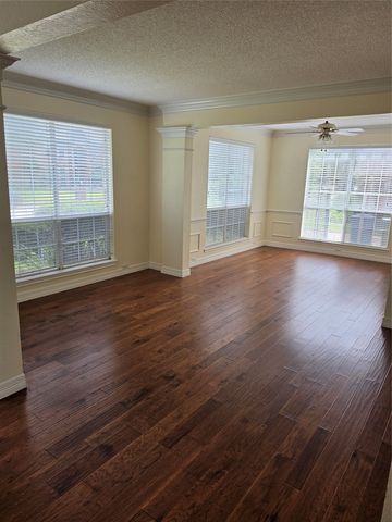 2720 Springhill Drive, Grapevine, TX 76051