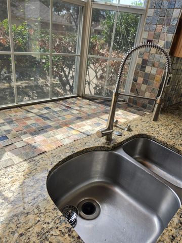 2720 Springhill Drive, Grapevine, TX 76051