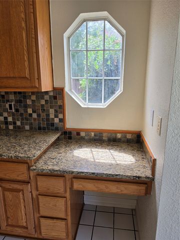 2720 Springhill Drive, Grapevine, TX 76051