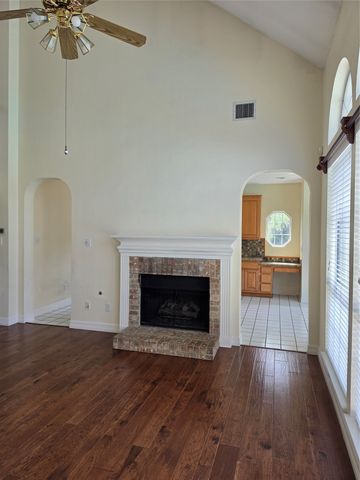 2720 Springhill Drive, Grapevine, TX 76051