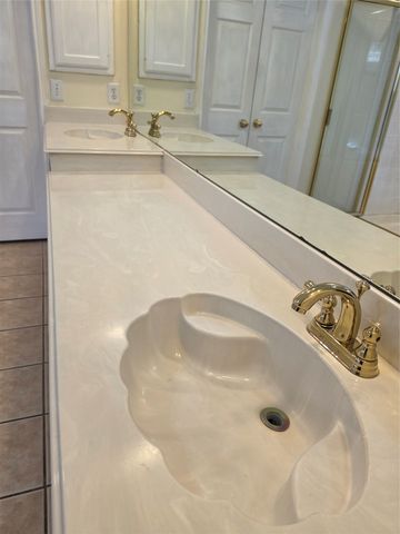 2720 Springhill Drive, Grapevine, TX 76051