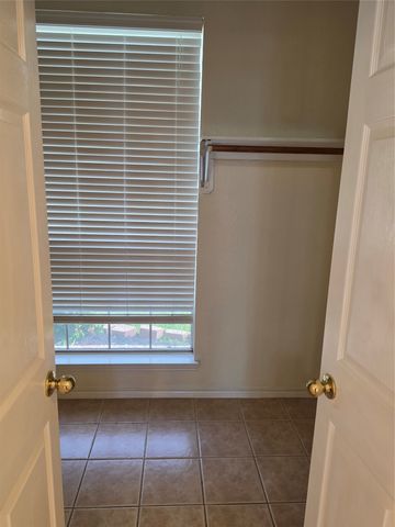 2720 Springhill Drive, Grapevine, TX 76051