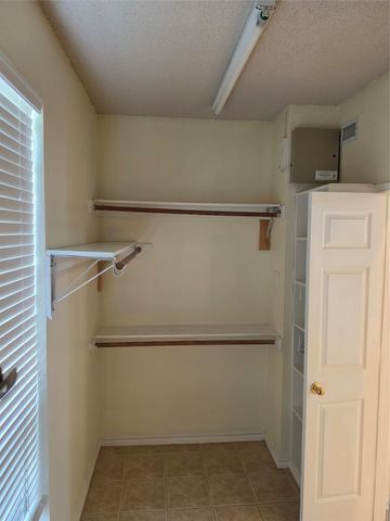 2720 Springhill Drive, Grapevine, TX 76051