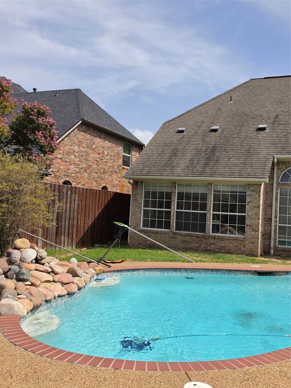 2720 Springhill Drive, Grapevine, TX 76051