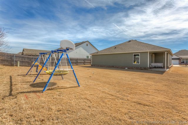 12005 E 108th Place N, Owasso, OK 74055