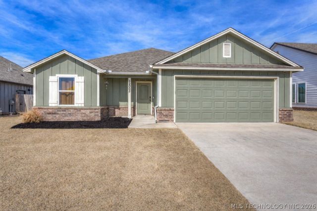 12005 E 108th Place N, Owasso, OK 74055