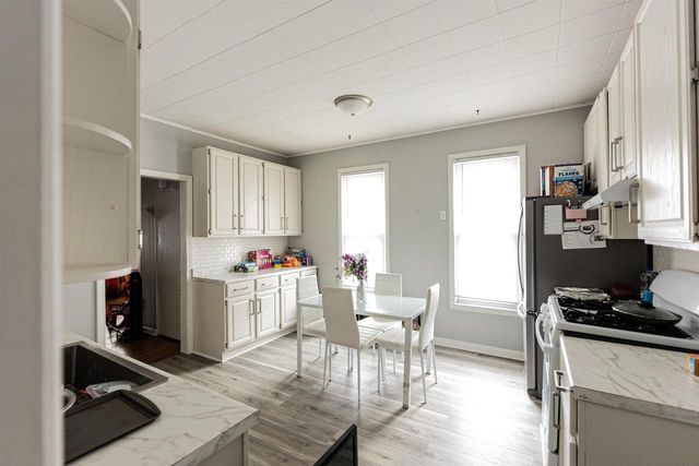 1701 Michigan Avenue, South Milwaukee, WI 53172