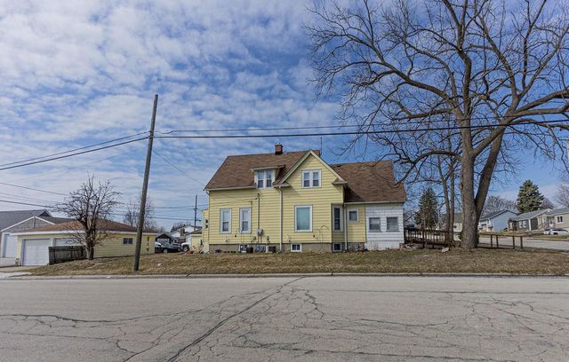 1701 Michigan Avenue, South Milwaukee, WI 53172