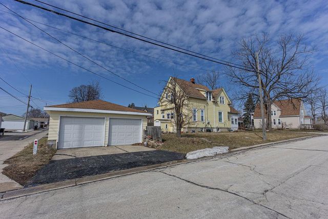 1701 Michigan Avenue, South Milwaukee, WI 53172