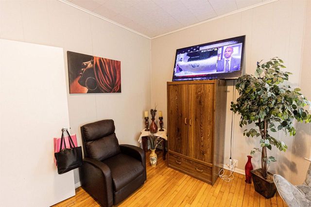 1701 Michigan Avenue, South Milwaukee, WI 53172