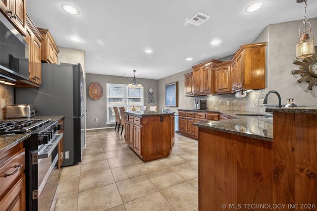14713 S Justin Street, Glenpool, OK 74033