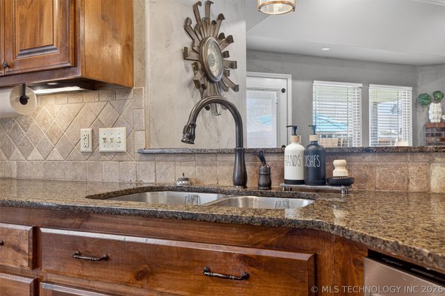 14713 S Justin Street, Glenpool, OK 74033