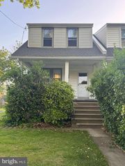 36 S SYCAMORE AVE, Aldan, PA 19018
