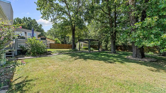 5 Clevedon Circle, Bella Vista, AR 72715