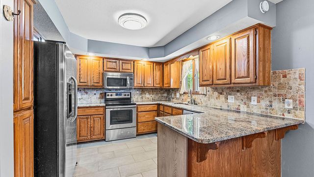 5 Clevedon Circle, Bella Vista, AR 72715