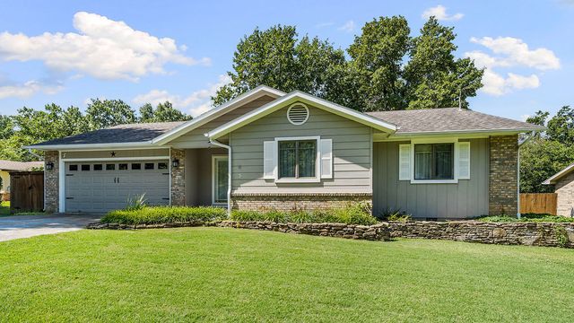 5 Clevedon Circle, Bella Vista, AR 72715