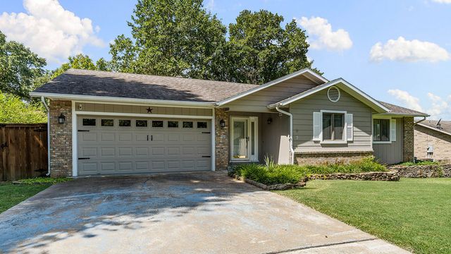 5 Clevedon Circle, Bella Vista, AR 72715