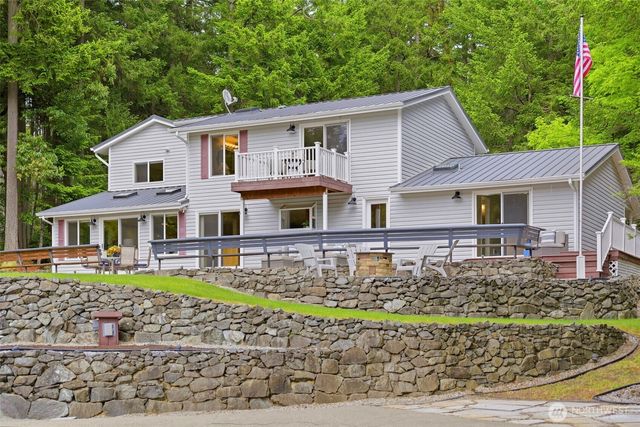 919 Lummi Drive, Fox Island, WA 98333