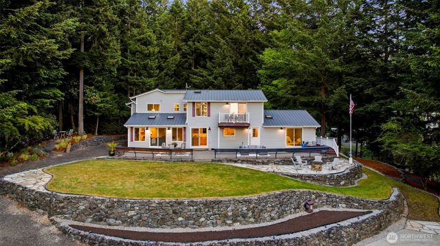 919 Lummi Drive, Fox Island, WA 98333