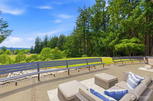 919 Lummi Drive, Fox Island, WA 98333