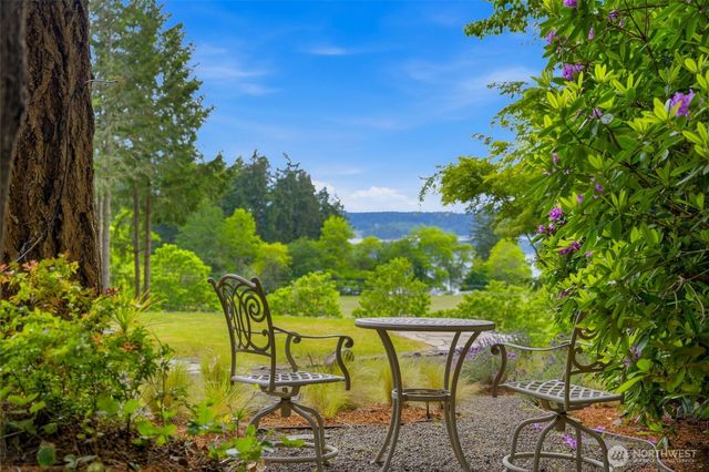 919 Lummi Drive, Fox Island, WA 98333