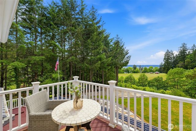 919 Lummi Drive, Fox Island, WA 98333