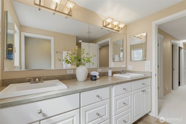 919 Lummi Drive, Fox Island, WA 98333