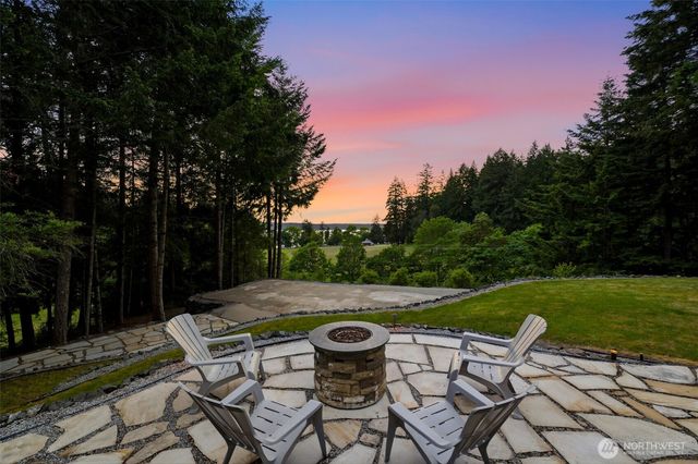919 Lummi Drive, Fox Island, WA 98333