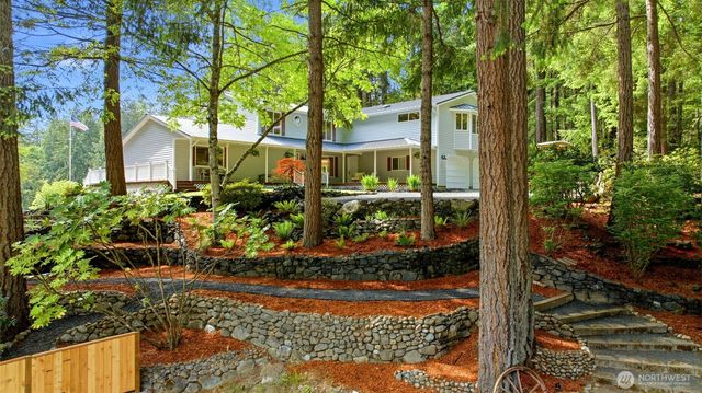 919 Lummi Drive, Fox Island, WA 98333