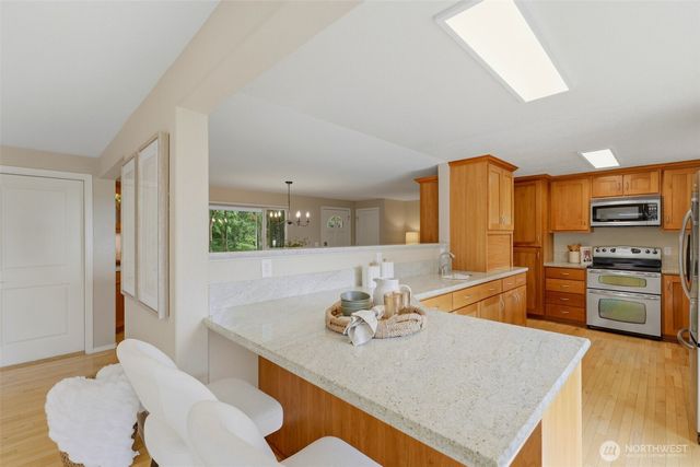 919 Lummi Drive, Fox Island, WA 98333