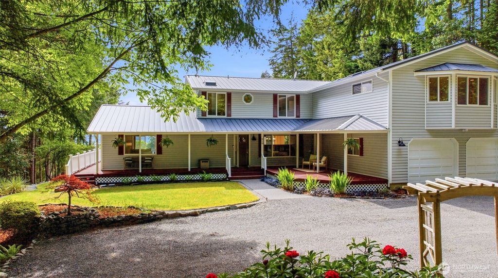 919 Lummi Drive, Fox Island, WA 98333